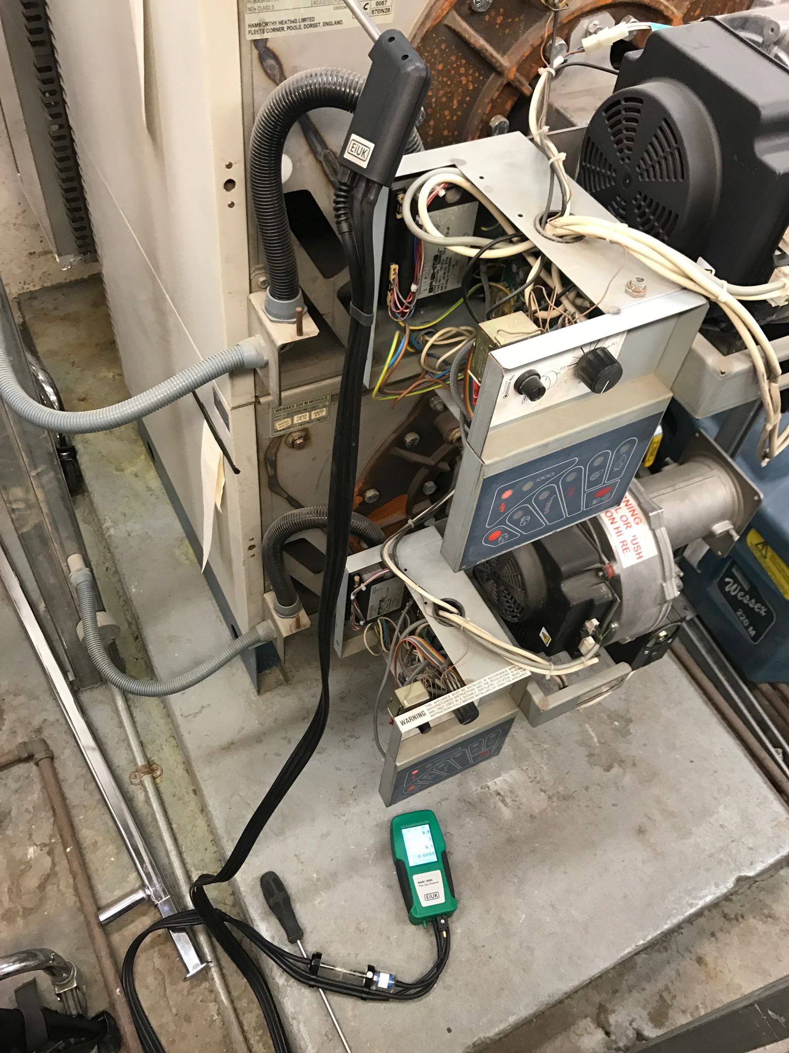 gas safe registered engineer near me Manchester, M1-M40